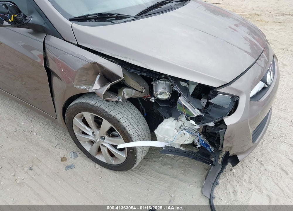 2014 HYUNDAI ACCENT VIN: KMHCU4AE9EU738636