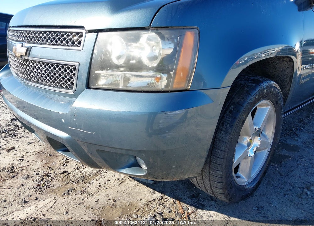 2008 CHEVROLET TAHOE LTZ VIN: 1GNFK13028R189075