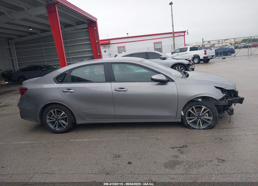2023 KIA FORTE LXS VIN: 3KPF24AD6PE571796