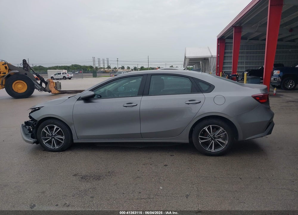 2023 KIA FORTE LXS VIN: 3KPF24AD6PE571796