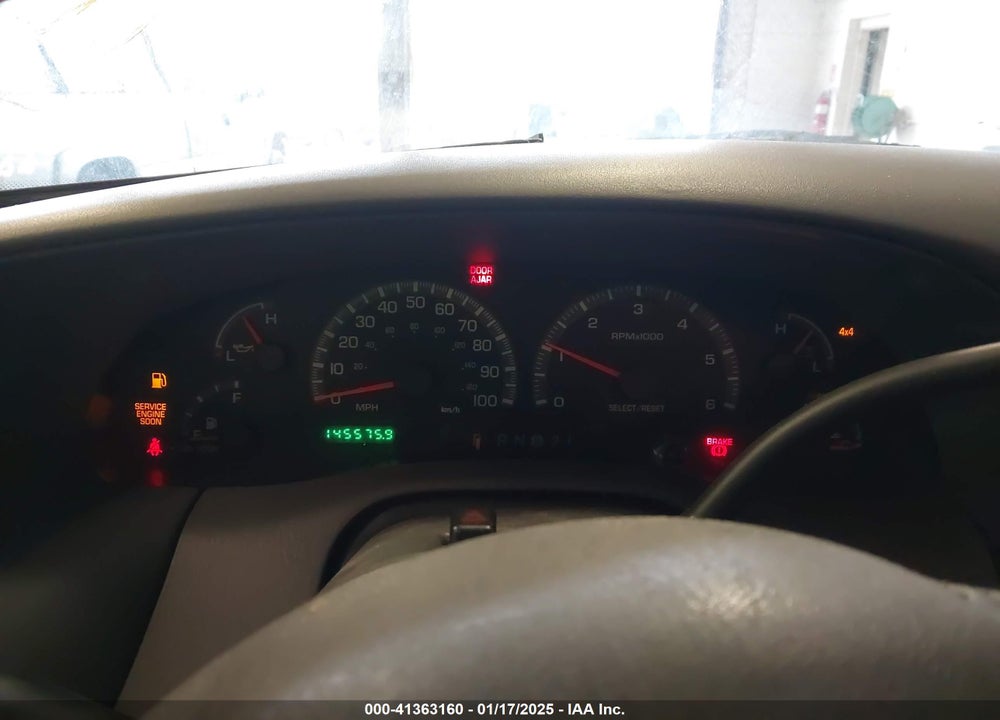 2003 FORD F-150 LARIAT/XLT VIN: 1FTRW08L43KD00301