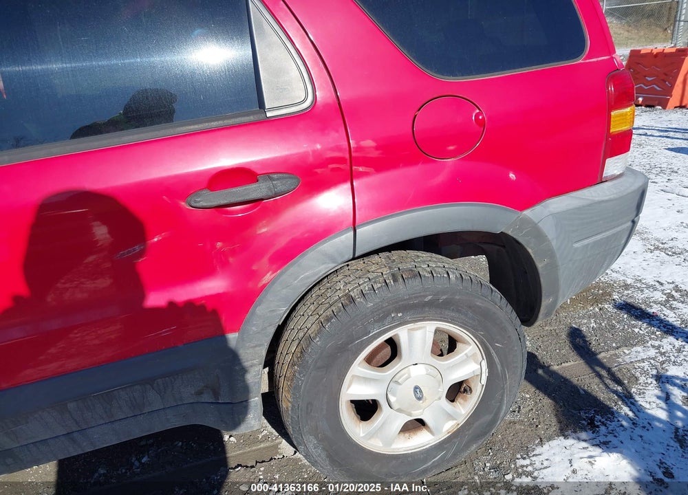 2001 FORD ESCAPE XLT VIN: 1FMYU04131KB51488