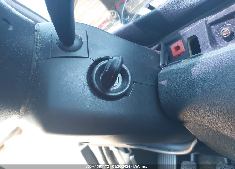 2004 BMW 330I VIN: WBAEV534X4KM06717