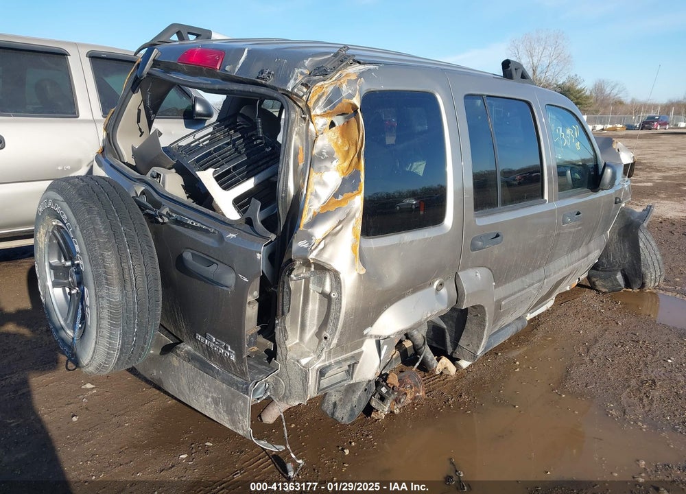 2005 JEEP LIBERTY RENEGADE VIN: 1J4GL38K15W632792