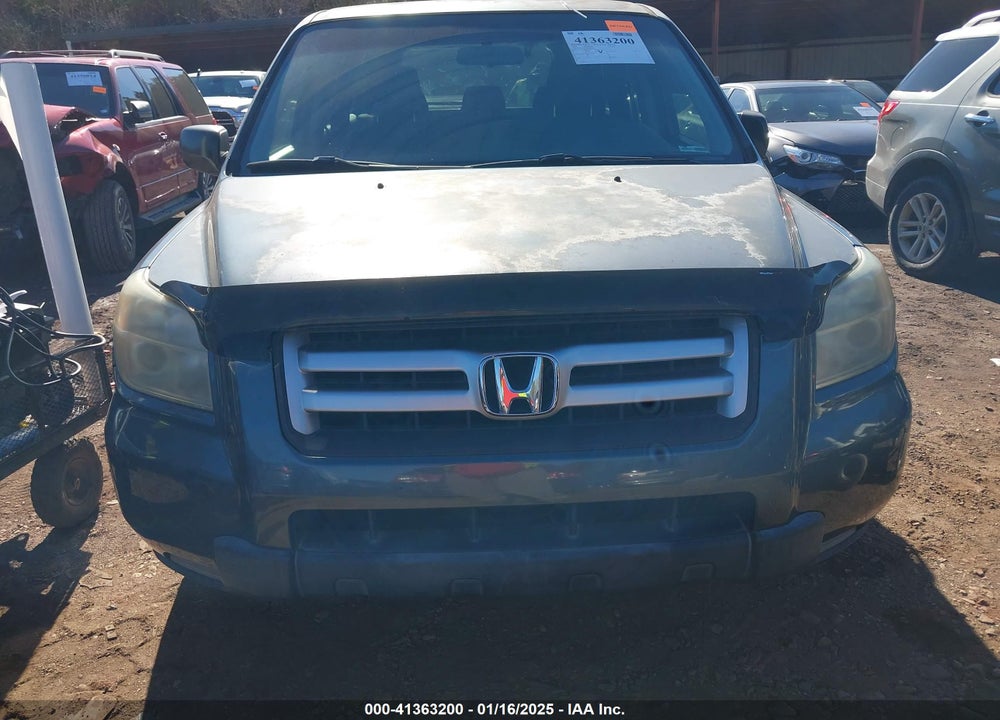 2006 HONDA PILOT LX VIN: 5FNYF28106B036209