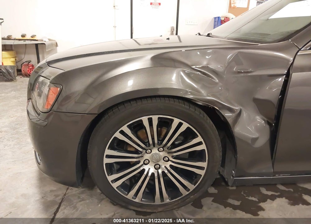 2014 CHRYSLER 300 300S VIN: 2C3CCABG8EH148182