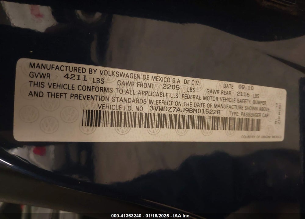 2011 VOLKSWAGEN JETTA 2.5L SE VIN: 3VWDZ7AJ9BM015228