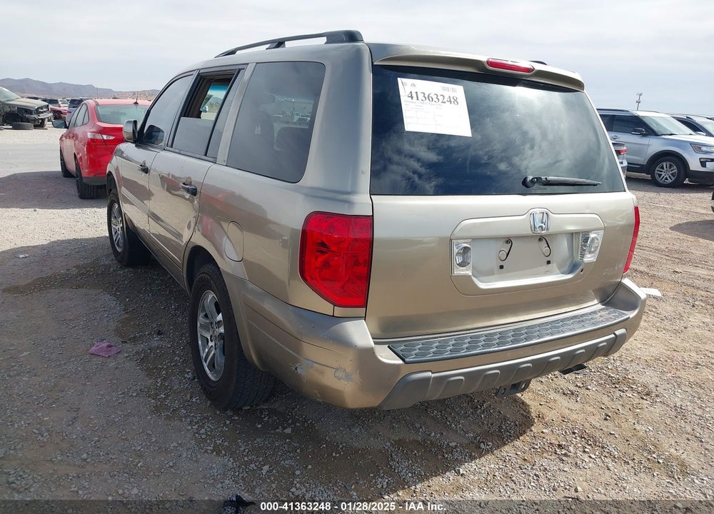 2005 HONDA PILOT EX-L VIN: 5FNYF185X5B005724