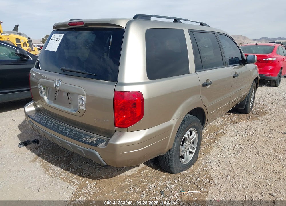 2005 HONDA PILOT EX-L VIN: 5FNYF185X5B005724