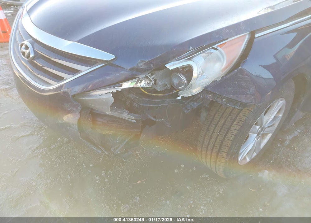 2014 HYUNDAI SONATA VIN: 5NPEB4AC3EH859822