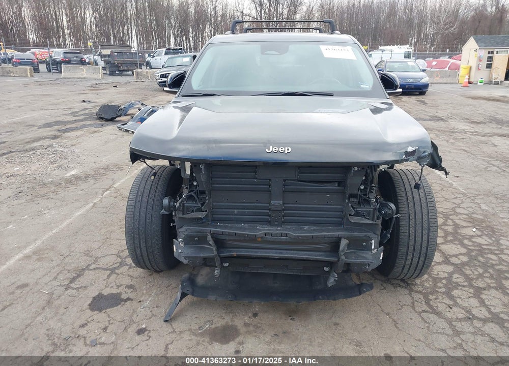2021 JEEP GRAND CHEROKEE L LIMITED 4X4 VIN: 1C4RJKBG4M8111376