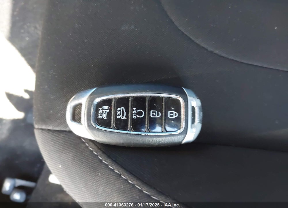 2021 HYUNDAI ELANTRA VIN: KMHLM4AG7MU193780