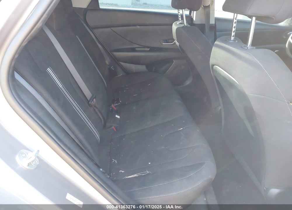 2021 HYUNDAI ELANTRA VIN: KMHLM4AG7MU193780