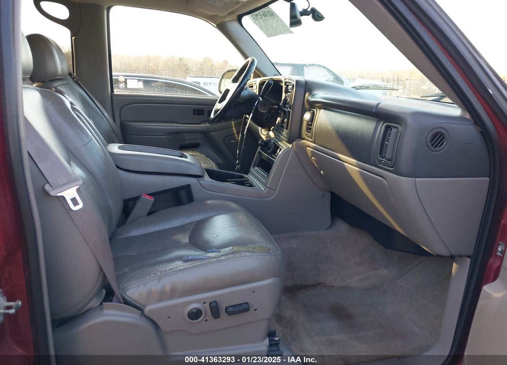 2006 CHEVROLET SUBURBAN 1500 LT VIN: 1GNFK16ZX6J143502