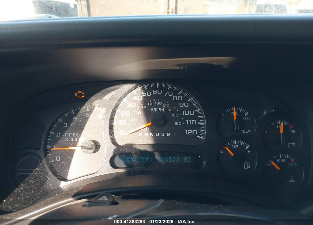 2006 CHEVROLET SUBURBAN 1500 LT VIN: 1GNFK16ZX6J143502
