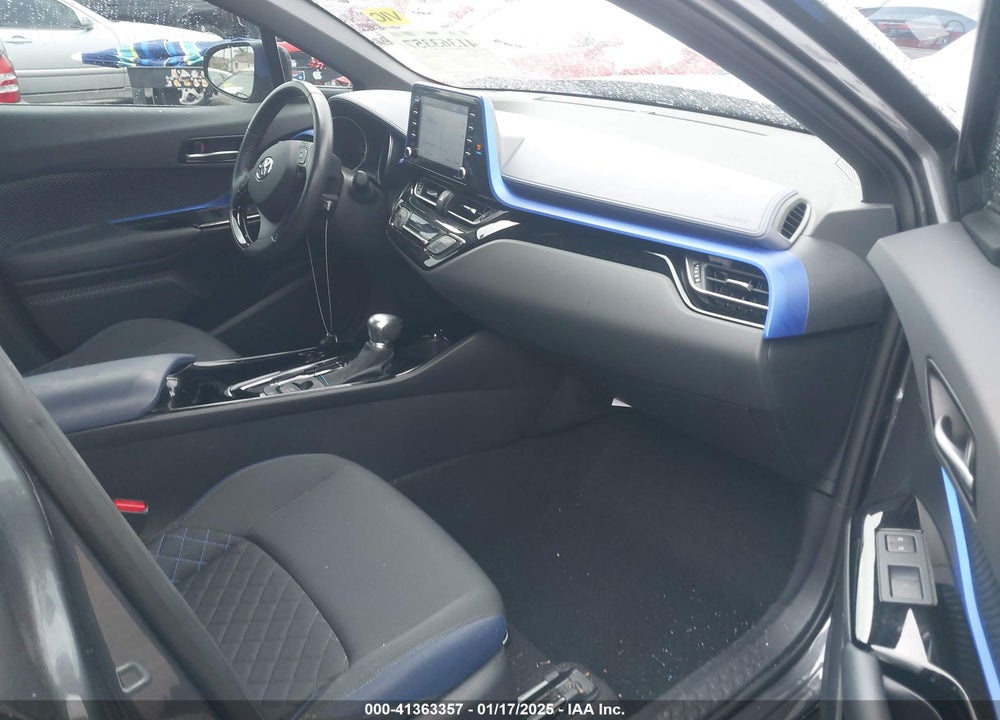 2020 TOYOTA C-HR XLE VIN: NMTKHMBXXLR116941