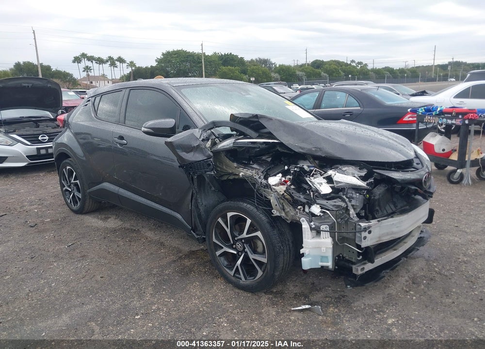 2020 TOYOTA C-HR XLE VIN: NMTKHMBXXLR116941