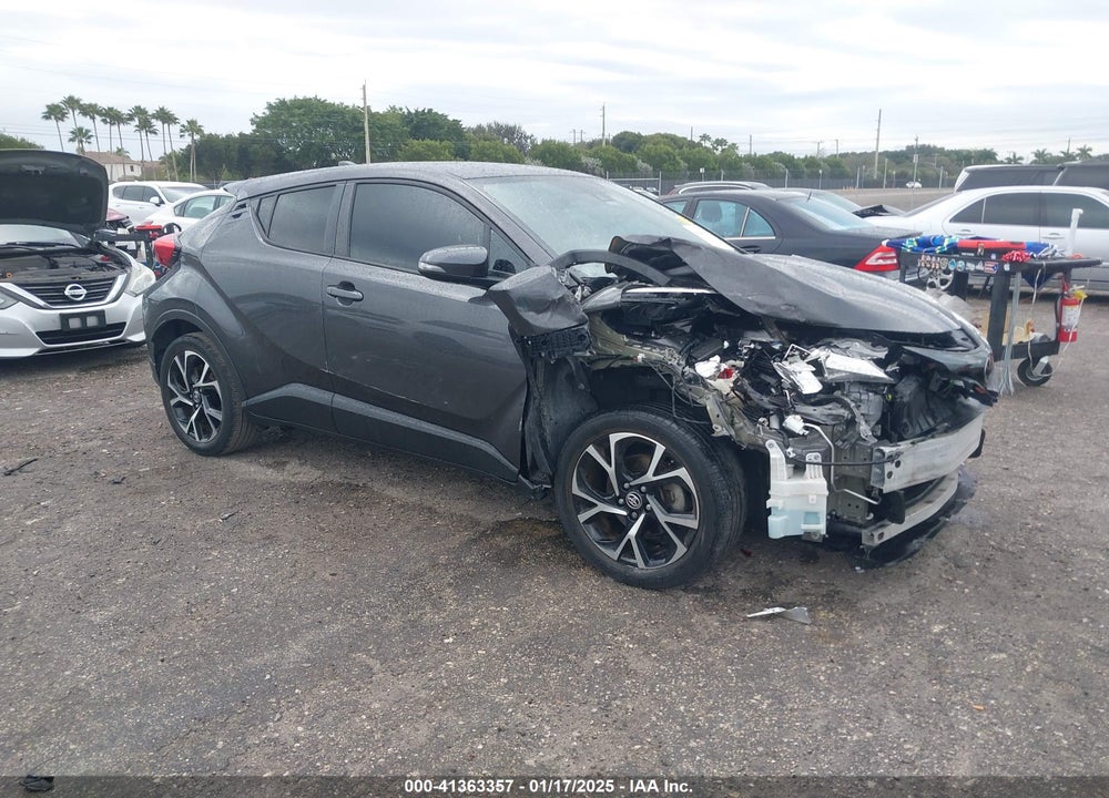 2020 TOYOTA C-HR XLE VIN: NMTKHMBXXLR116941