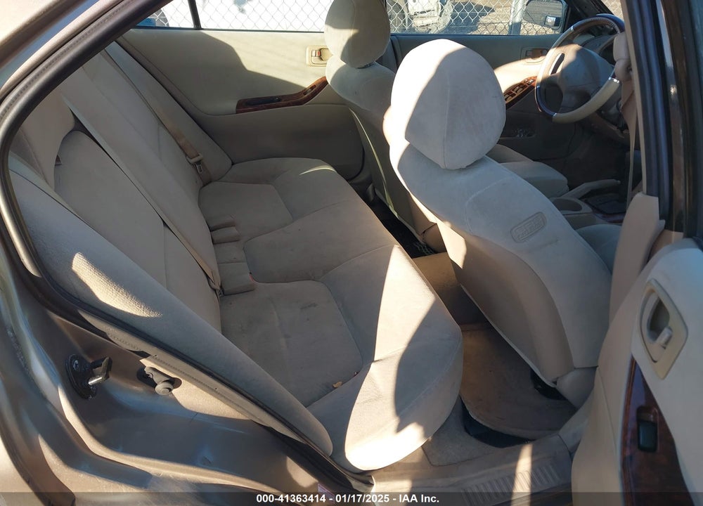 2001 MITSUBISHI GALANT ES VIN: 4A3AA46G21E226796