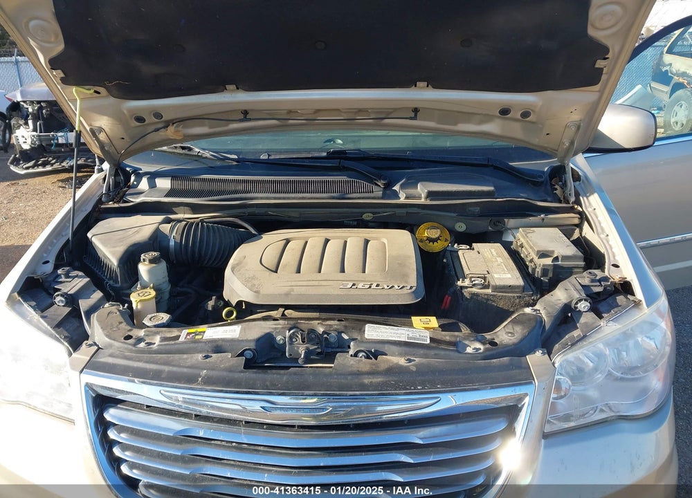 2014 CHRYSLER TOWN & COUNTRY TOURING VIN: 2C4RC1BG8ER115814