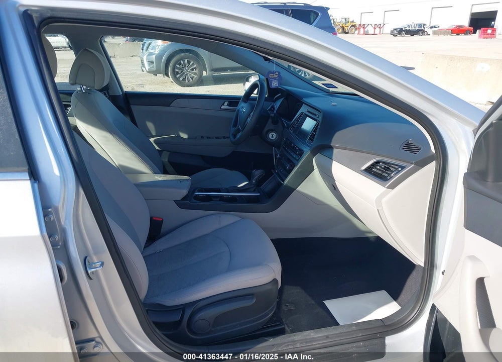 2016 HYUNDAI SONATA VIN: 5NPE24AFXGH359508