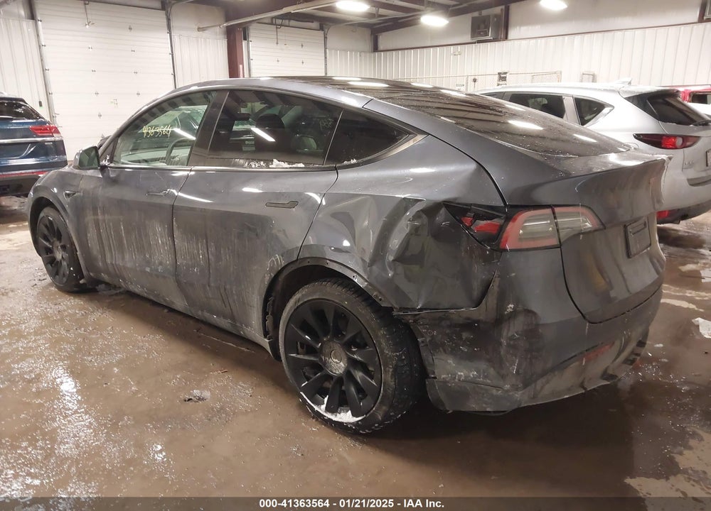 2021 TESLA MODEL Y LONG RANGE DUAL MOTOR ALL-WHEEL DRIVE VIN: 5YJYGDEEXMF232185