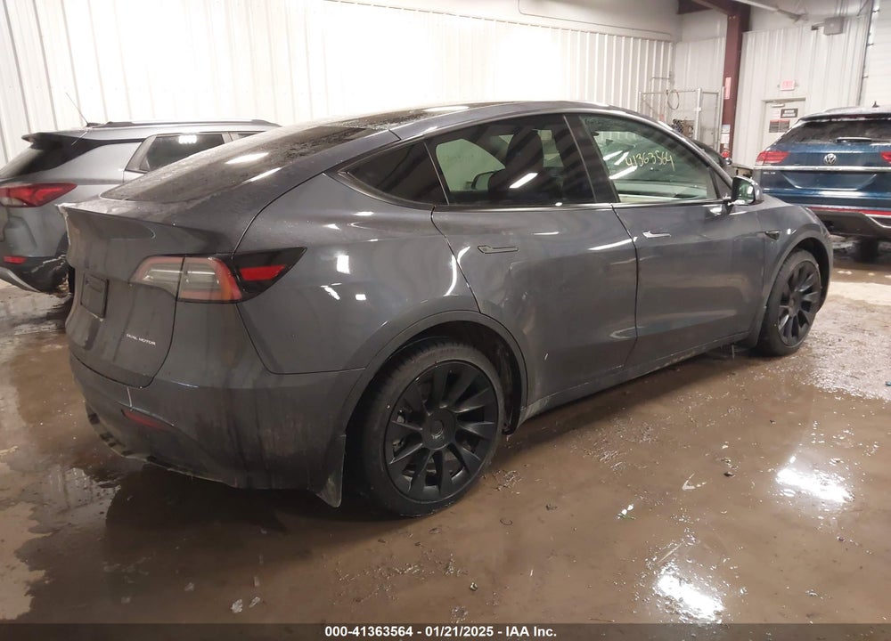2021 TESLA MODEL Y LONG RANGE DUAL MOTOR ALL-WHEEL DRIVE VIN: 5YJYGDEEXMF232185