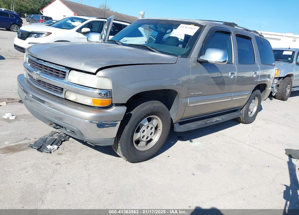 2001 CHEVROLET TAHOE VIN: 1GNEC13T21J303213