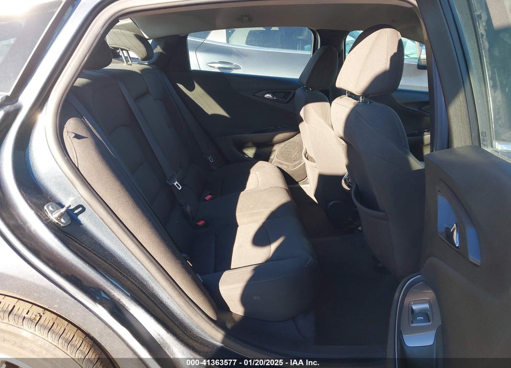 2019 CHEVROLET MALIBU LT VIN: 1G1ZD5STXKF177776