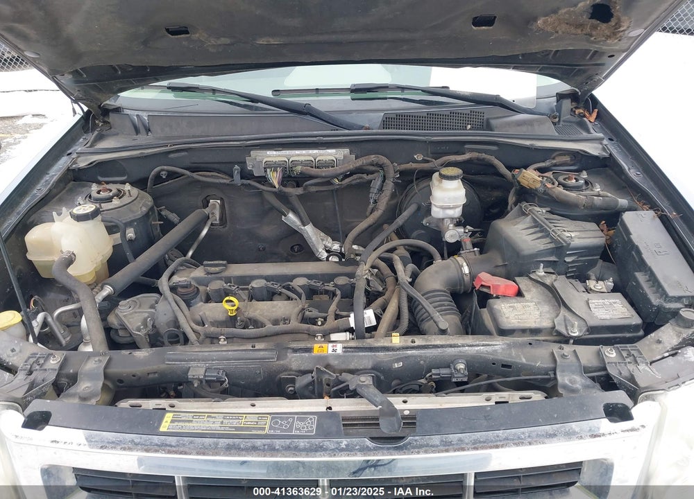 2010 FORD ESCAPE XLS VIN: 1FMCU0C78AKC90452