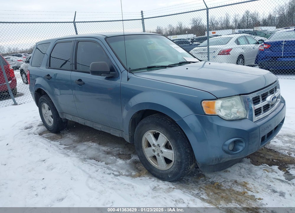 2010 FORD ESCAPE XLS VIN: 1FMCU0C78AKC90452