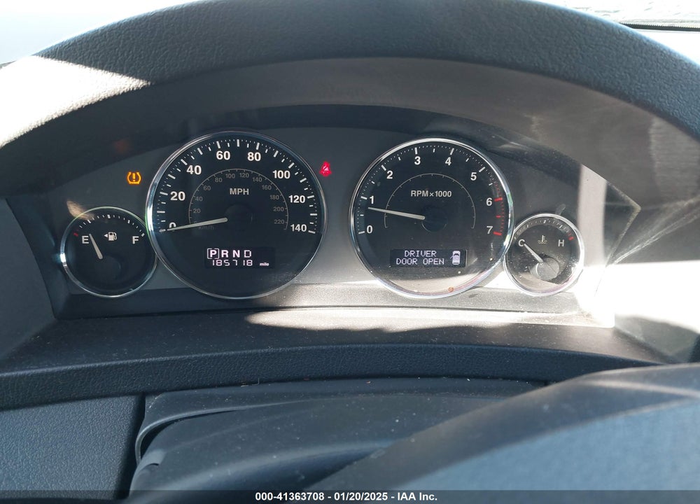 2008 JEEP GRAND CHEROKEE OVERLAND VIN: 1J8HR68258C177986