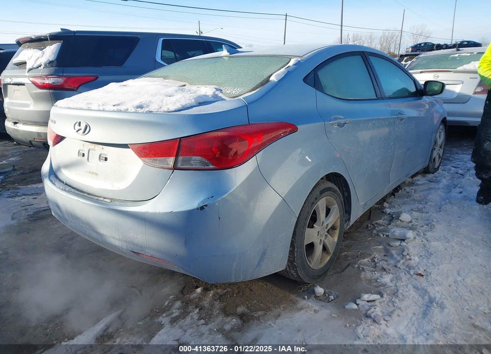 2013 HYUNDAI ELANTRA VIN: KMHDH4AE3DU717093
