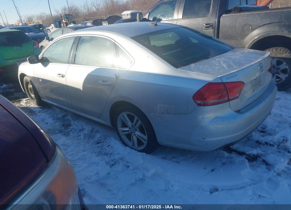 2014 VOLKSWAGEN PASSAT VIN: 1VWBT7A3XEC049338