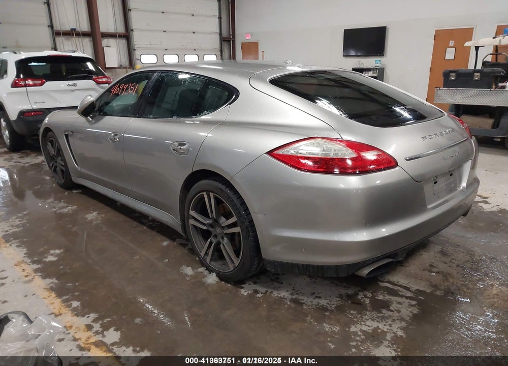 2011 PORSCHE PANAMERA 4 VIN: WP0AA2A72BL020499