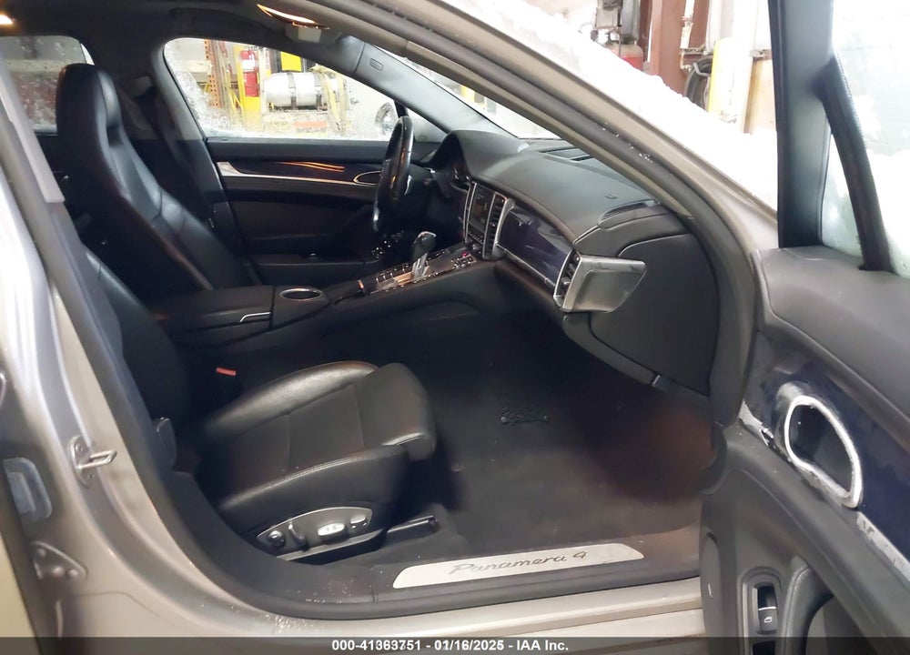 2011 PORSCHE PANAMERA 4 VIN: WP0AA2A72BL020499