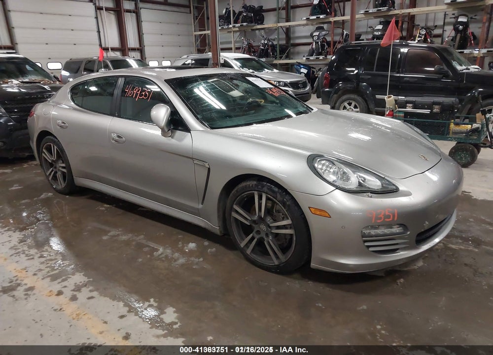 2011 PORSCHE PANAMERA 4 VIN: WP0AA2A72BL020499
