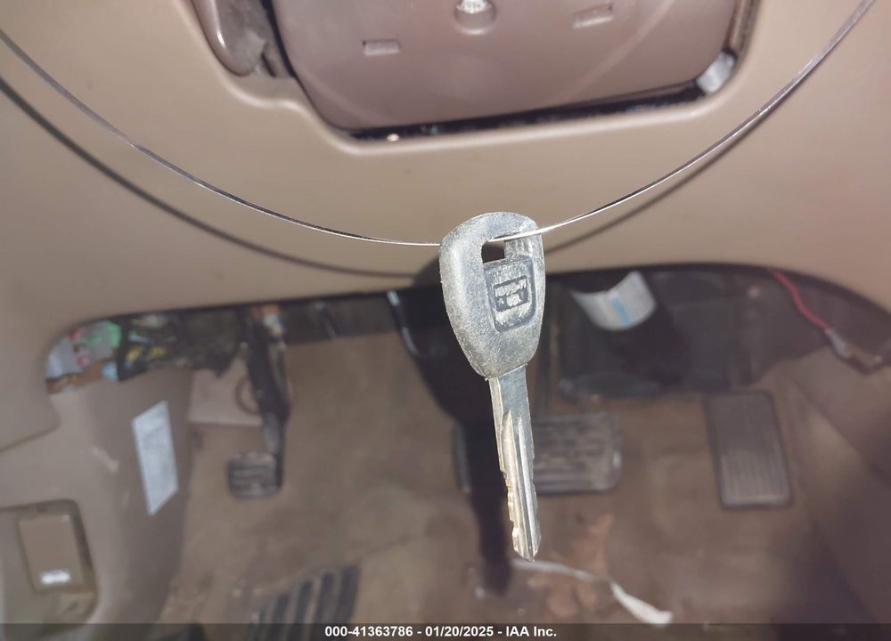 2004 ACURA MDX VIN: 2HNYD18604H520796