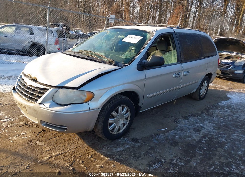 2005 CHRYSLER TOWN & COUNTRY TOURING VIN: 2C4GP54L35R600570