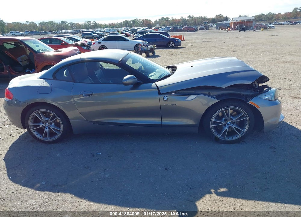 2009 BMW Z4 VIN: WBALM53579E162016