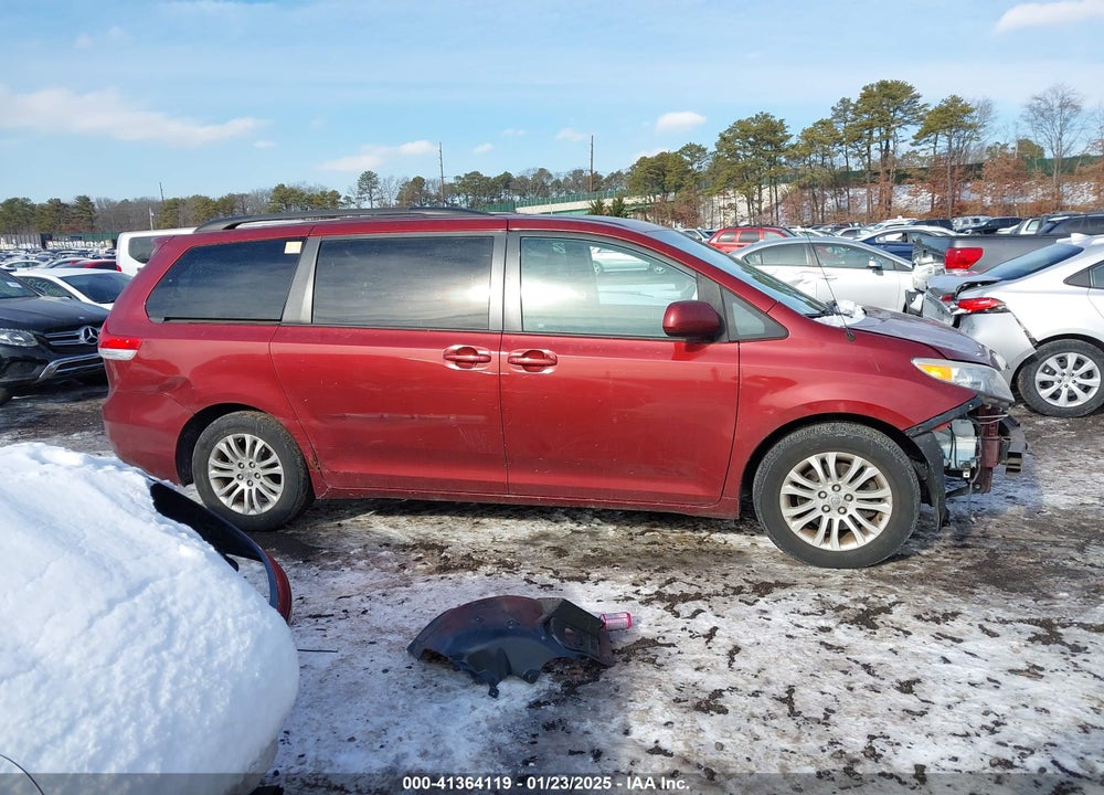 2012 TOYOTA SIENNA XLE V6 8 PASSENGER VIN: 5TDYK3DC9CS264919