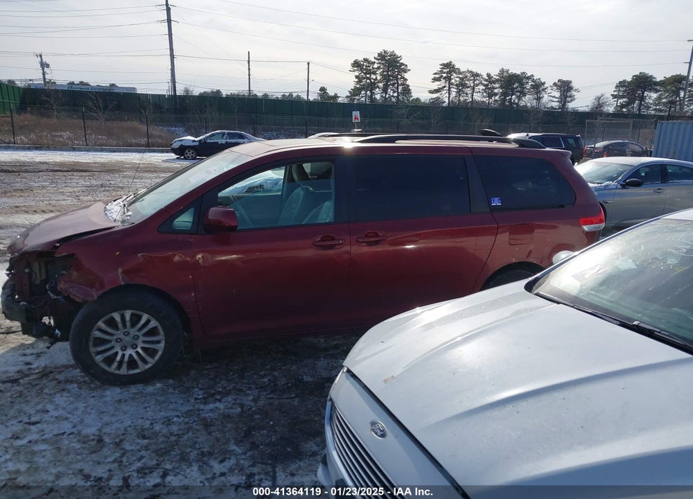 2012 TOYOTA SIENNA XLE V6 8 PASSENGER VIN: 5TDYK3DC9CS264919