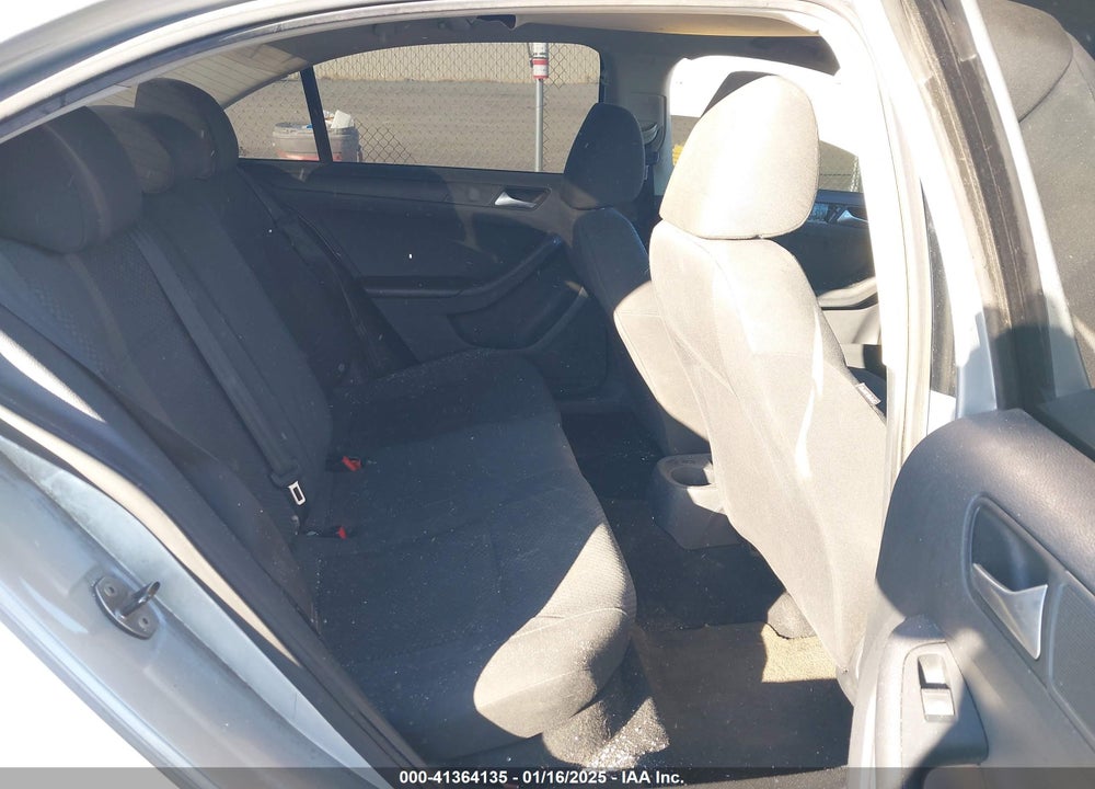 2013 VOLKSWAGEN JETTA VIN: 3VW2K7AJ3DM237665