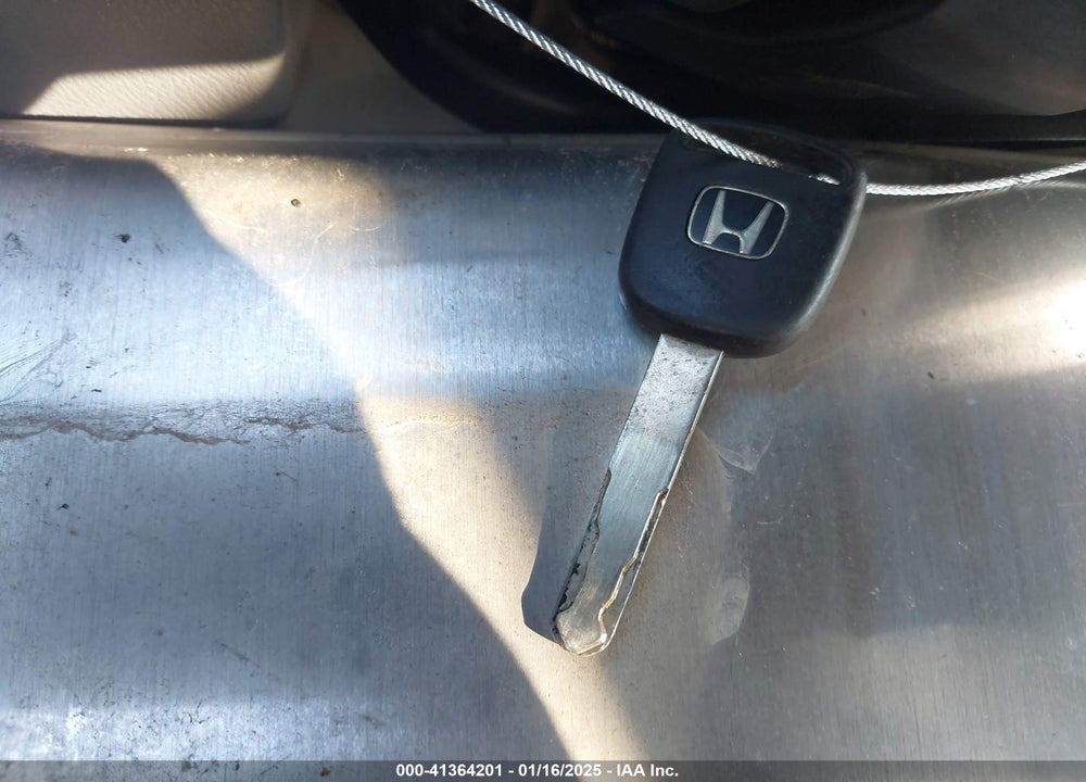 2008 HONDA ODYSSEY EX-L VIN: 5FNRL38738B061051