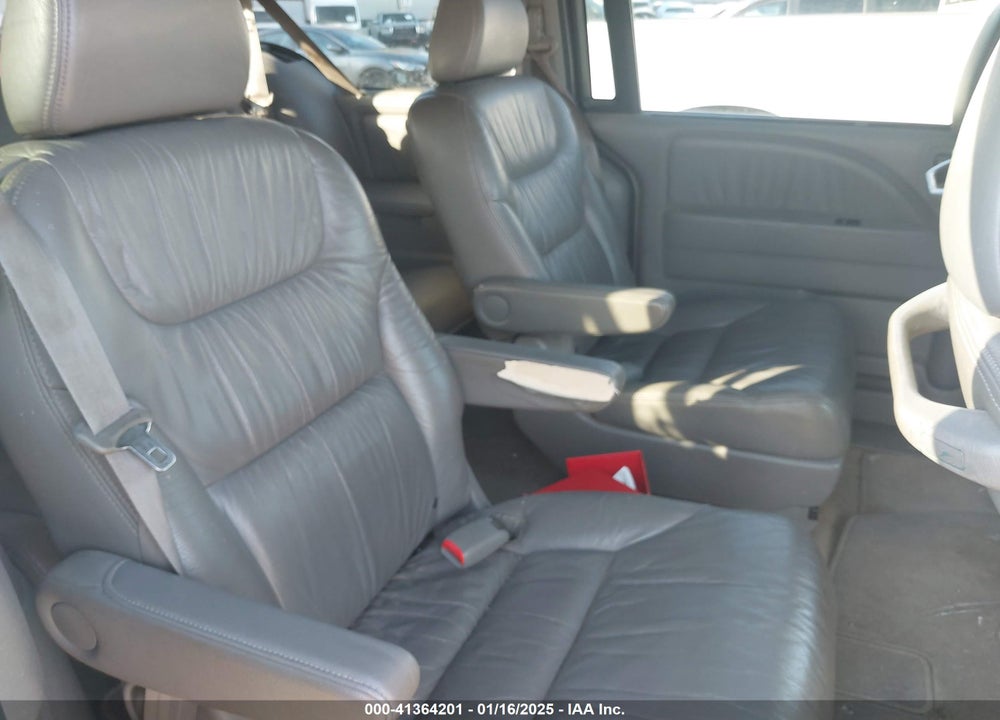 2008 HONDA ODYSSEY EX-L VIN: 5FNRL38738B061051