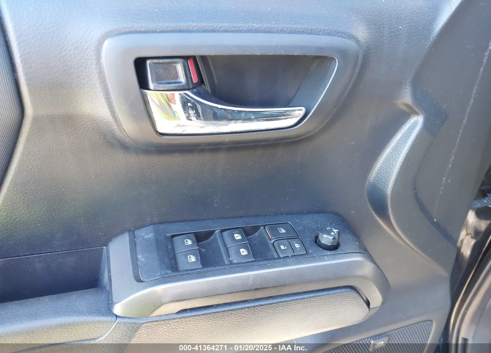 2019 TOYOTA TACOMA VIN: 3TMCZ5AN0KM212455
