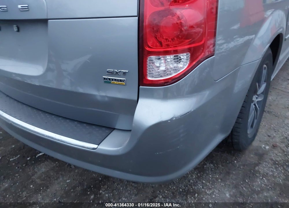 2017 DODGE GRAND CARAVAN SXT VIN: 2C4RDGCG6HR670831