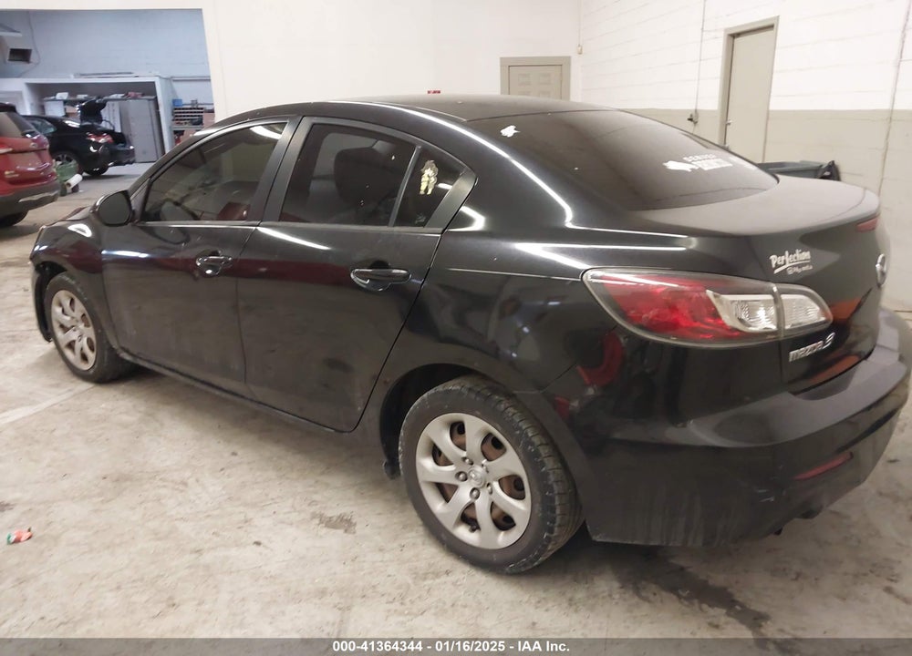 2013 MAZDA MAZDA3 VIN: JM1BL1U7XD1762121