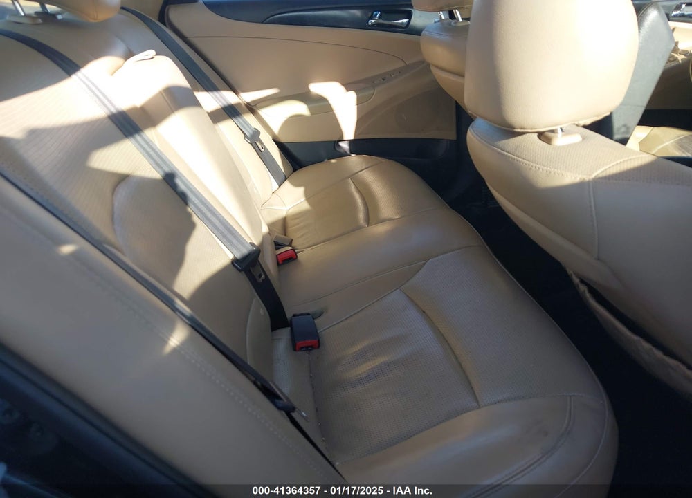 2014 HYUNDAI SONATA VIN: 5NPEC4AB7EH909707
