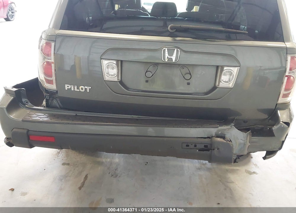 2007 HONDA PILOT EX-L VIN: 5FNYF28557B044410